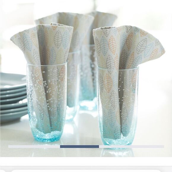 Norwex Napkins Set of 4 Leaves Design NWT - Picture 6 of 11